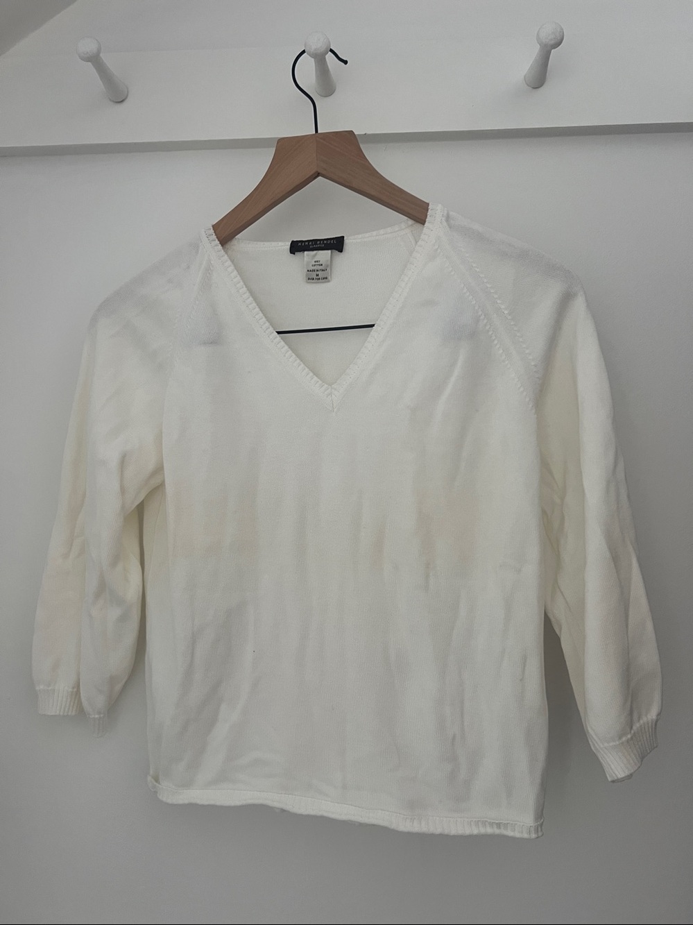 Henri BENDEL cotton med light sweater . Cream there is slighted discolor
